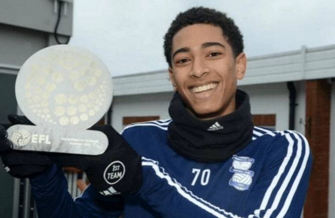 东体：明年3月份国足可能与打进世界杯正赛的亚洲球队热身（东体：国足明年3月或约战晋级世界杯正赛的亚洲对手）