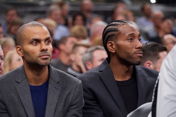 自威廉以来，埃斯特旺是首位连续3场欧冠进球的切尔西球员（埃斯特旺成为切尔西队自威廉之后首位在欧冠连续三场破门的球员）