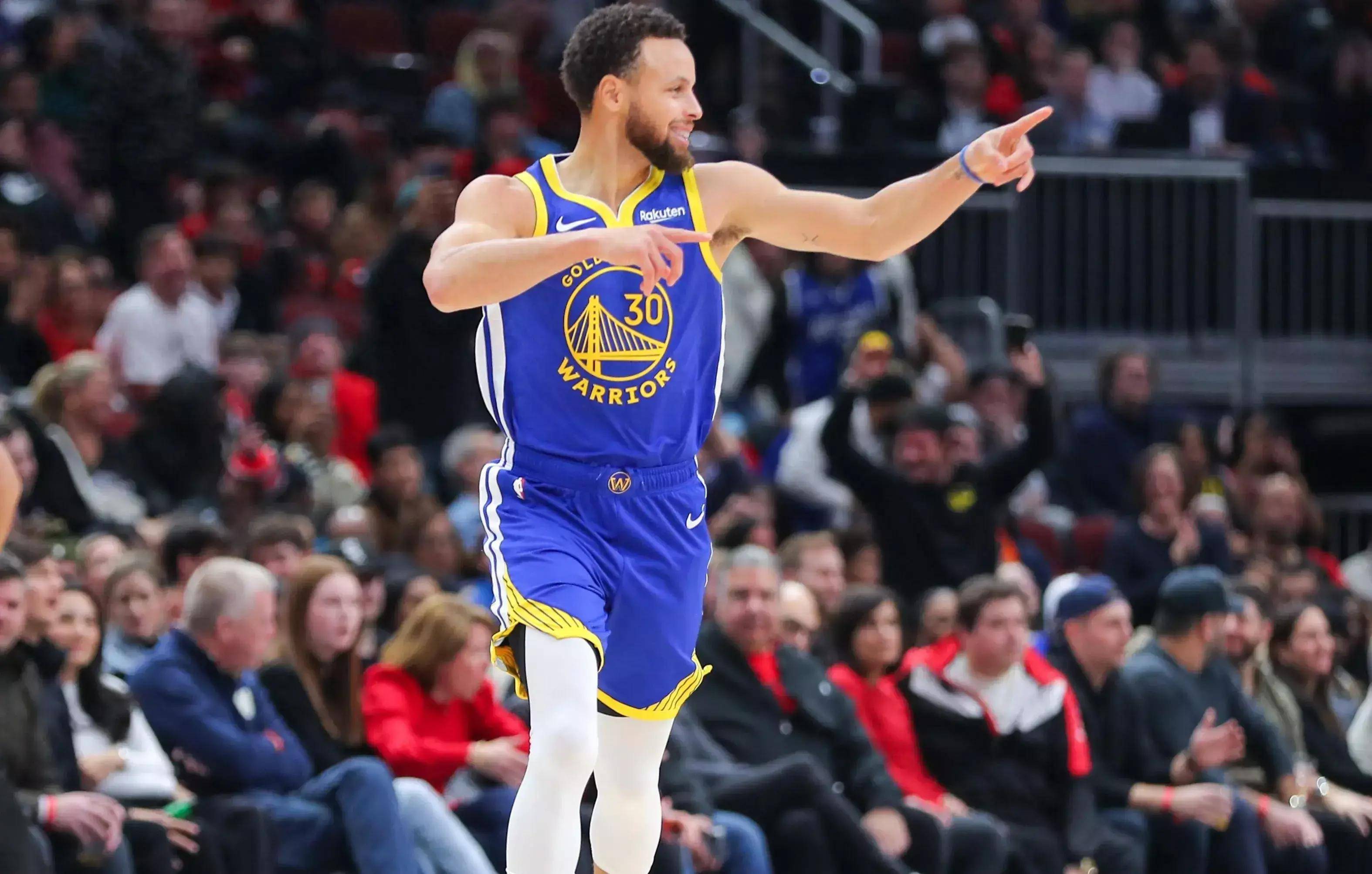 广东男篮101-75胜江苏肯帝亚，18岁小将王洪泽表现亮眼，攻防全面，被视为未来之星。（广东男篮101比75大胜江苏肯帝亚，18岁王洪泽攻防俱佳，获誉未来之星）