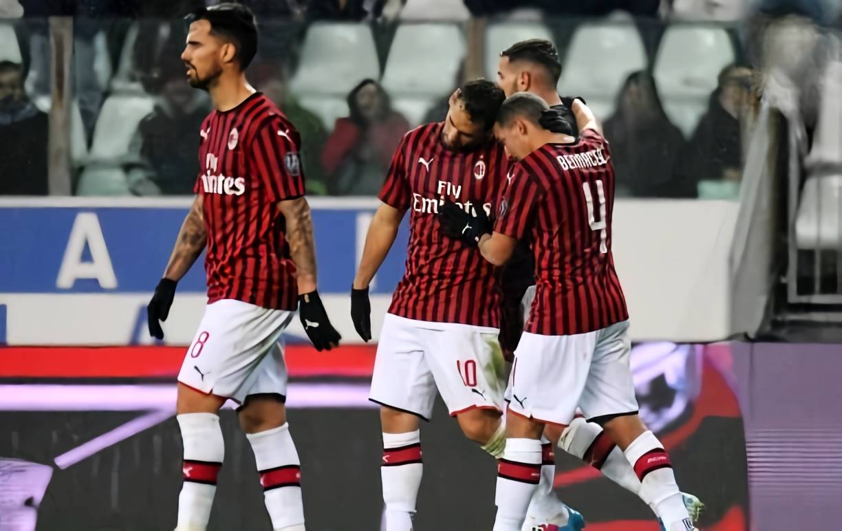 掘金首节让马刺拿到41分，创造本赛季球队单节失分最高记录（马刺首节轰下41分，掘金刷新本季单节失分新高）