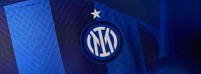 斑马队长，洛卡特利达成尤文生涯200场里程碑（斑马军团队长洛卡特利迎来尤文生涯第200场里程碑）