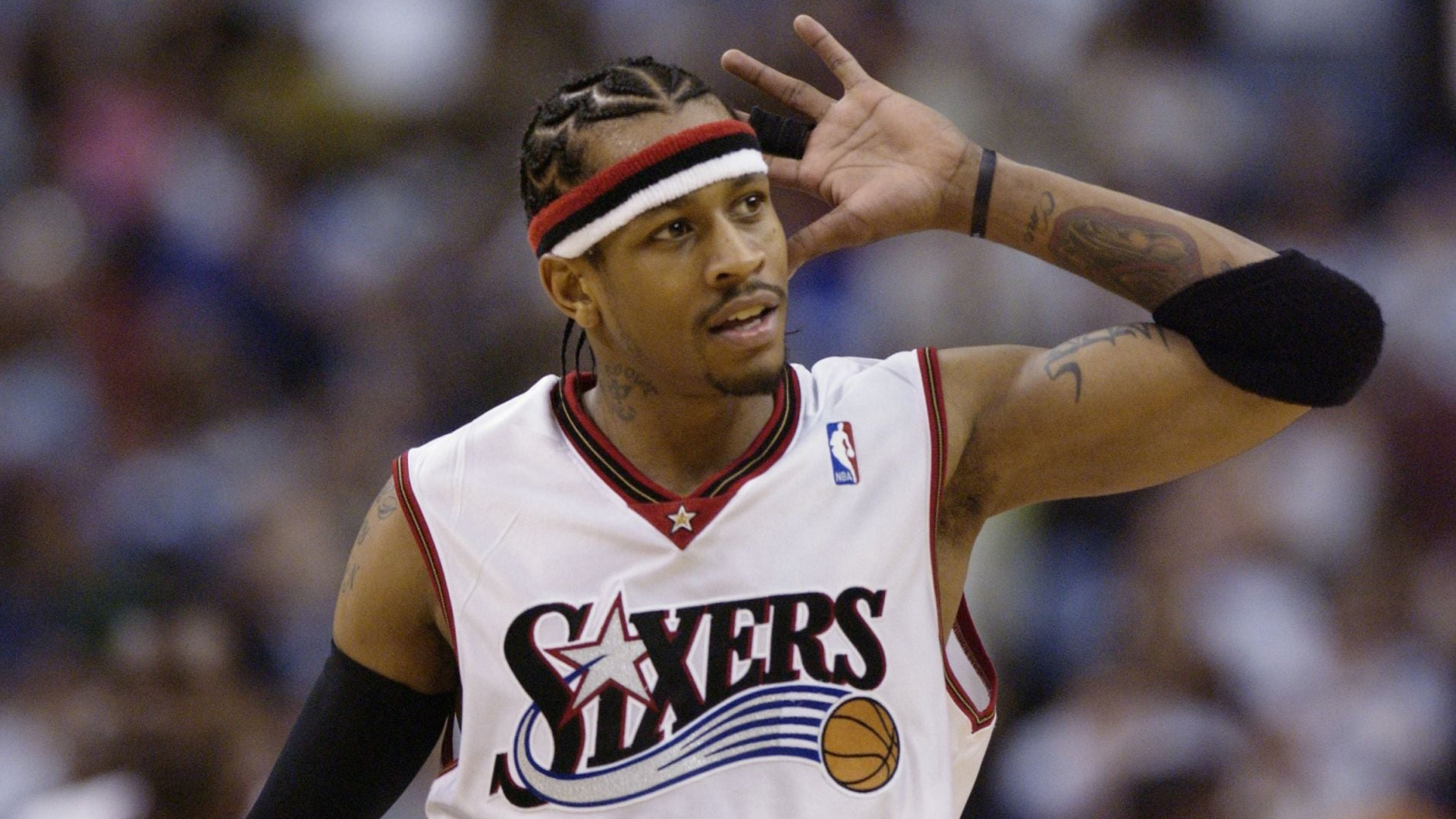 骑士本赛季吃到11场败仗时仅取14胜，上赛季为56胜11负（骑士本季仅14胜11负，上季曾达56胜11负）