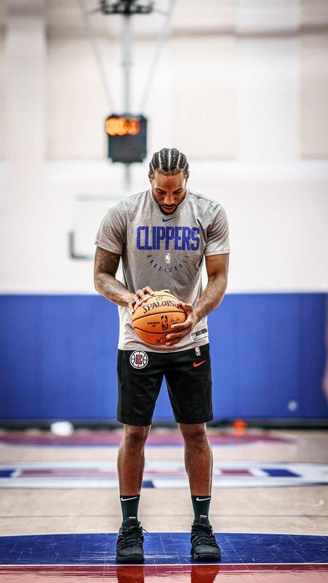 热刺官方：2026年夏季将出战悉尼超级杯，首次在海外对阵切尔西（热刺官宣：2026年夏赴澳征战悉尼超级杯，海外首次对决切尔西）