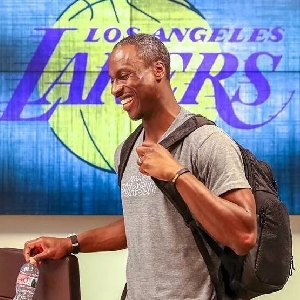 国足热身赛小胜乌兹别克斯坦（国足友谊赛险胜乌兹别克斯坦）